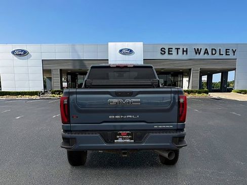 Used 2025 GMC Sierra 3500 Denali Ultimate image 6