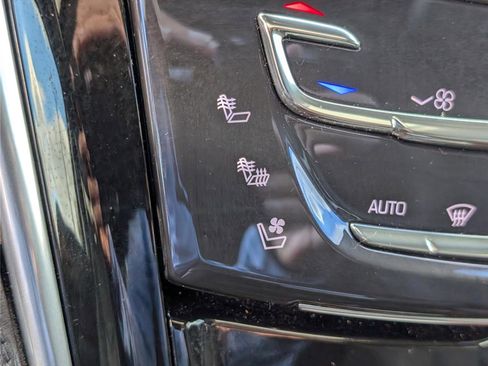 Used 2019 Cadillac Escalade Premium Luxury image 30