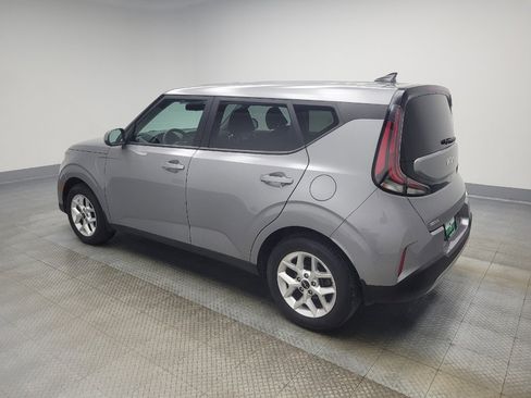 Used 2023 Kia Soul LX w/ LX Technology Package image 3
