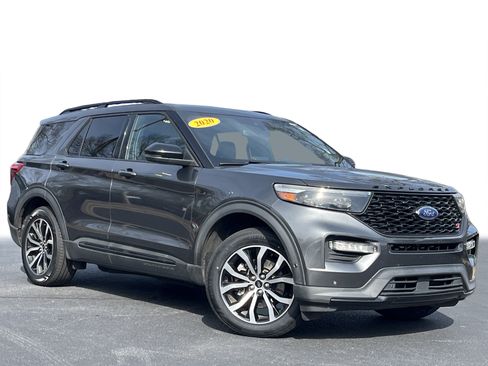 Used 2020 Ford Explorer ST w/ Premium Technology Package image 2