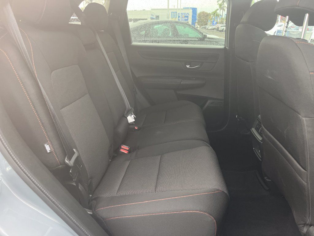 Used 2026 Honda CR-V Sport image 45