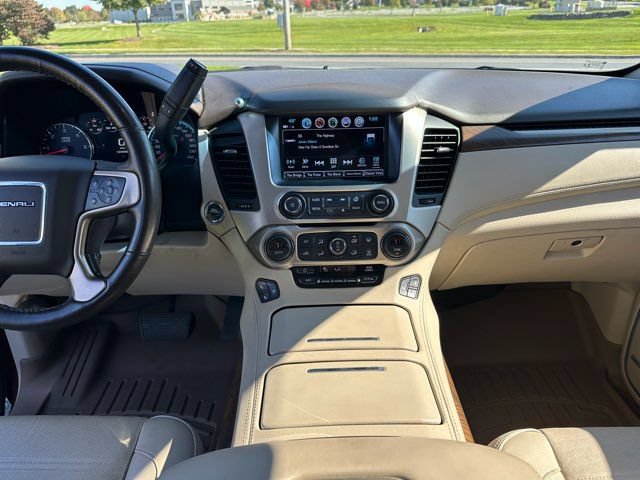 Used 2019 GMC Yukon XL Denali w/ Denali Ultimate Package AWD/4WD image 17