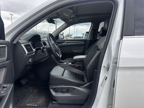 Used 2023 Volkswagen Atlas SEL AWD/4WD image 7