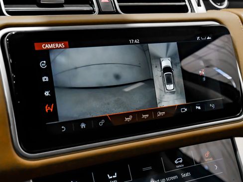 Used 2019 Land Rover Range Rover Long Wheelbase Autobiography image 22