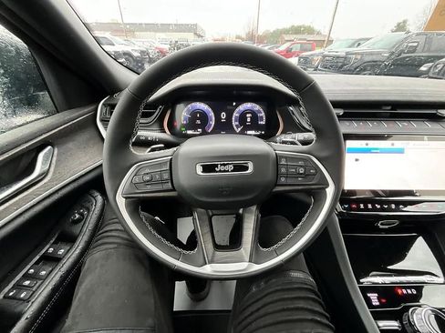 New 2026 Jeep Grand Cherokee Altitude AWD/4WD image 21