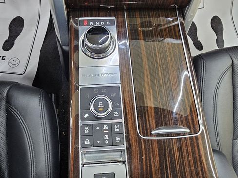 Used 2017 Land Rover Range Rover HSE AWD/4WD image 36
