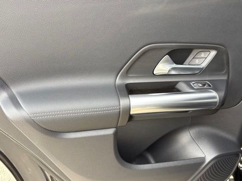 Certified 2025 Mercedes-Benz GLA 250 4MATIC image 23