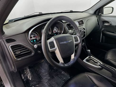 Used 2014 Chrysler 200 Limited FWD image 15