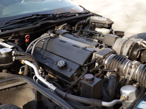 Used 1995 Chevrolet Corvette Convertible image 25