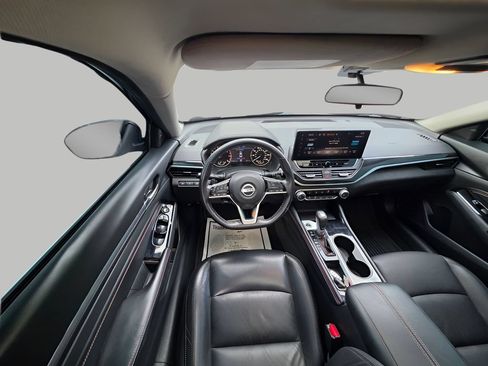 Used 2023 Nissan Altima 2.5 SR w/ SR Premium Package FWD image 12