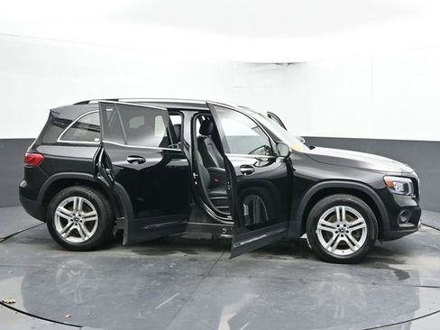 Used 2023 Mercedes-Benz GLB 250 4MATIC image 58