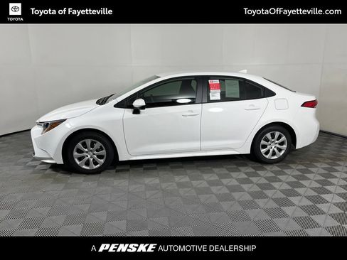 Used 2026 Toyota Corolla LE FWD image 2