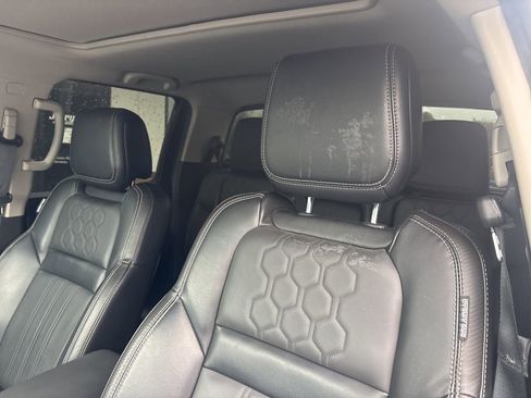 Used 2024 Nissan Frontier SL w/ Technology Package image 3