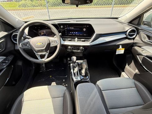 New 2026 Chevrolet Trax LT FWD image 23