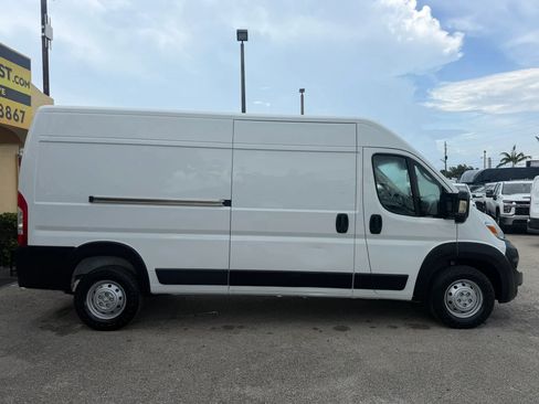 Used 2023 RAM ProMaster 2500 FWD image 7