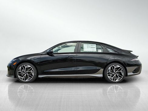 New 2025 Hyundai Ioniq 6 SEL image 4