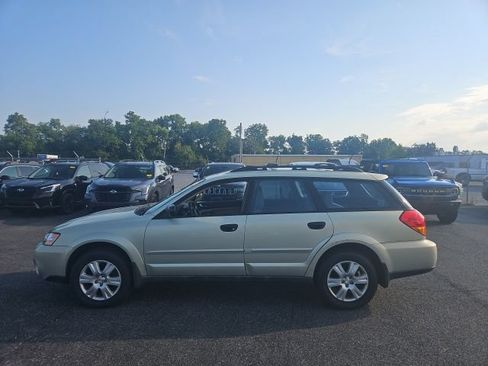 Used 2005 Subaru Outback 2.5i AWD/4WD image 1