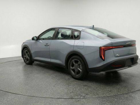 Used 2025 Kia K4 LXS image 6