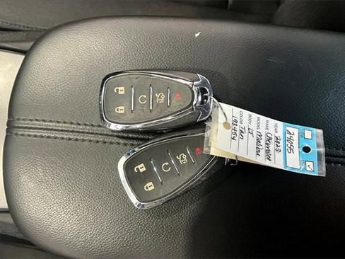 Used 2023 Chevrolet Malibu LT image 36