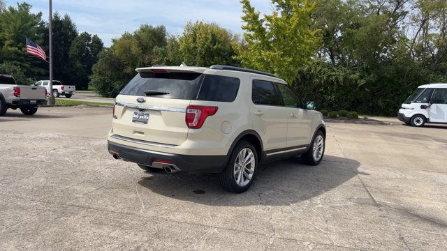 Used 2018 Ford Explorer XLT w/ Equipment Group 201A FWD image 8