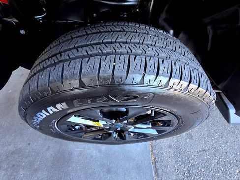 Certified 2025 Jeep Wrangler Unlimited Sahara image 30