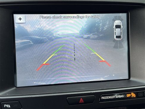 Used 2018 Ford Explorer XLT w/ Equipment Group 202A image 28