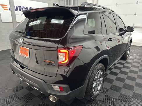Used 2025 Honda Passport TrailSport image 9