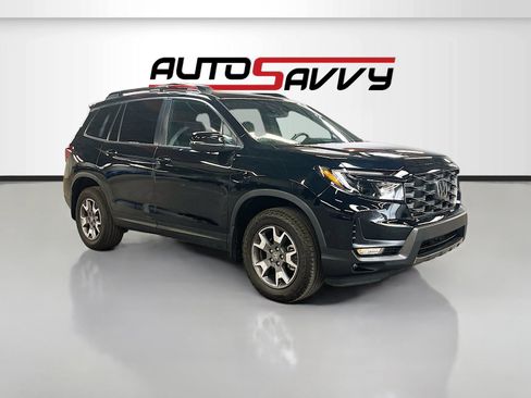 Used 2023 Honda Passport TrailSport image 1