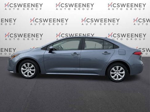 Used 2025 Toyota Corolla LE image 2