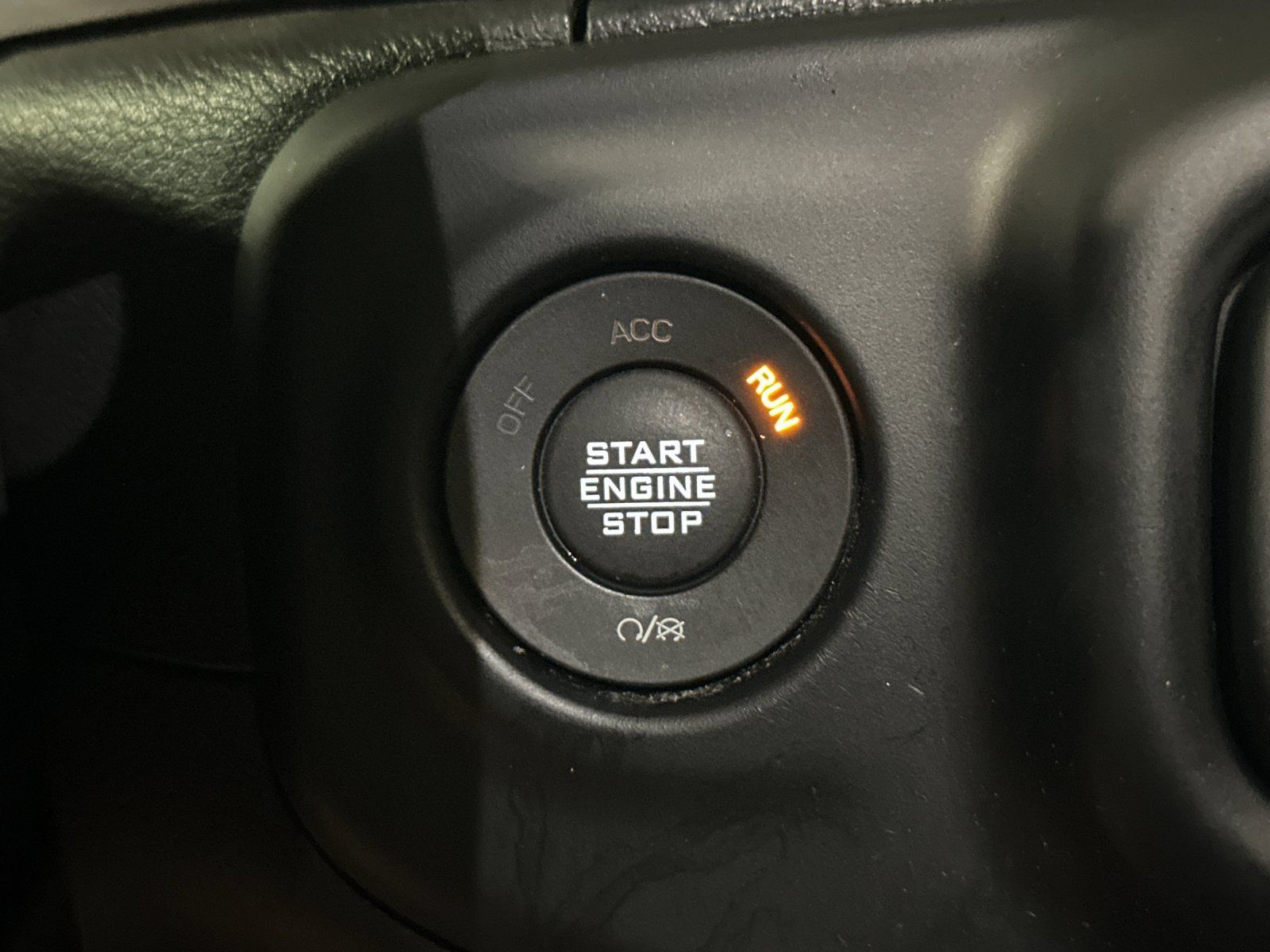 Used 2023 Jeep Wrangler Unlimited Sahara AWD/4WD image 22