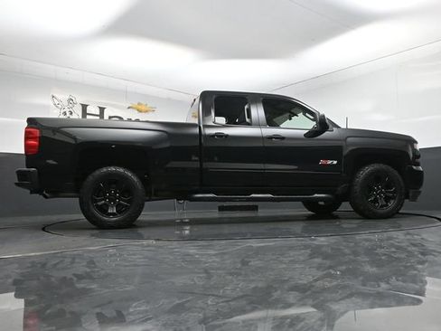Used 2018 Chevrolet Silverado 1500 LT w/ Midnight Edition AWD/4WD image 71