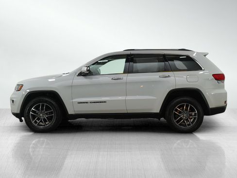 Used 2017 Jeep Grand Cherokee Limited image 2