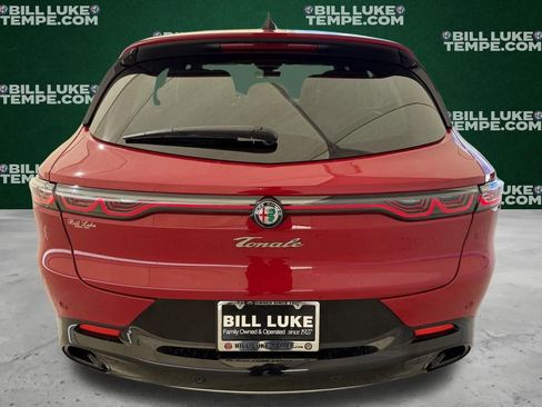 Used 2024 Alfa Romeo Tonale Ti w/ Premium Interior Package image 8