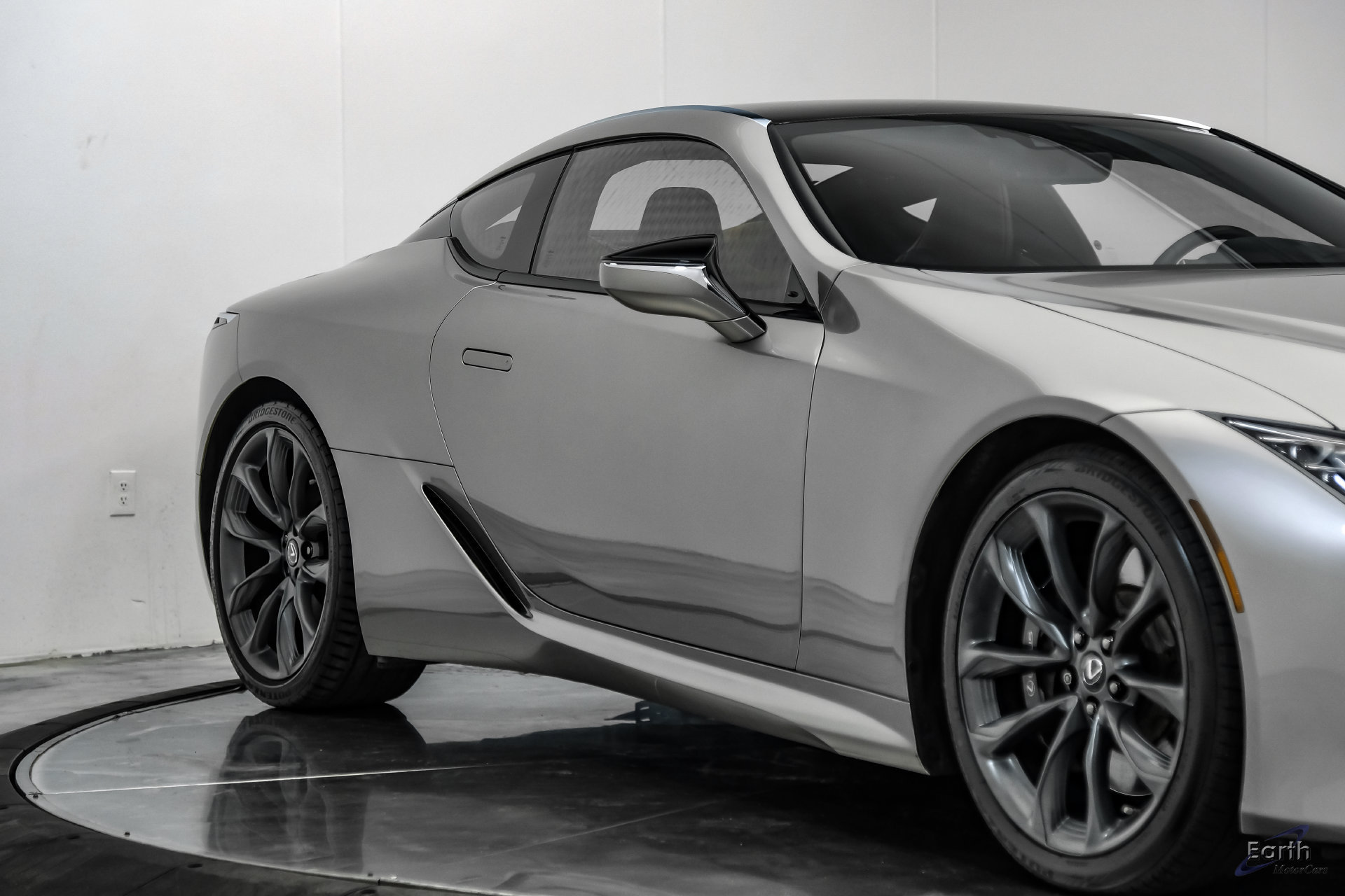 Used 2018 Lexus LC 500 Coupe w/ Performance Package RWD image 26