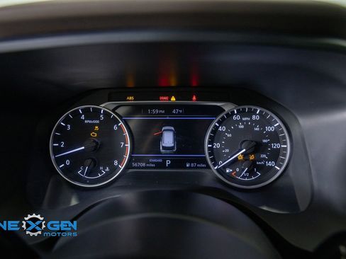 Used 2022 Nissan Rogue SV FWD image 14