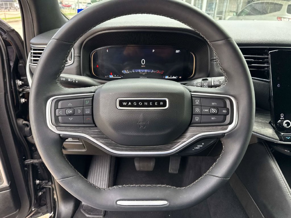 Used 2024 Jeep Wagoneer L Series III w/ Flexible Seating Group AWD/4WD image 20