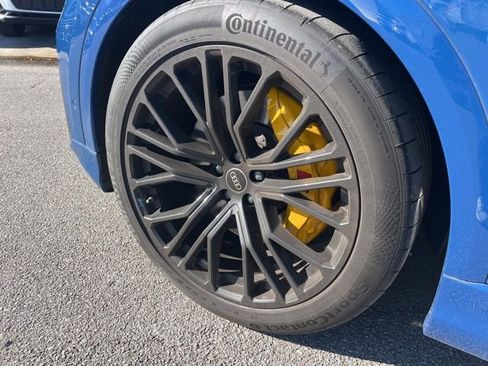 Used 2024 Audi SQ8 Premium Plus w/ Executive Package image 9