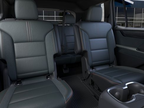 New 2026 GMC Acadia AT4 w/ Luxury Package AWD/4WD image 17