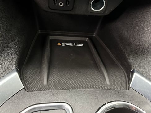 Certified 2023 Chevrolet Traverse LT w/ Midnight/Sport Edition image 28