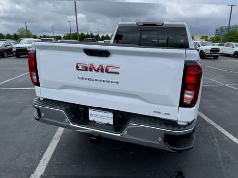 New 2026 GMC Sierra 1500 SLE w/ Preferred Package AWD/4WD image 9