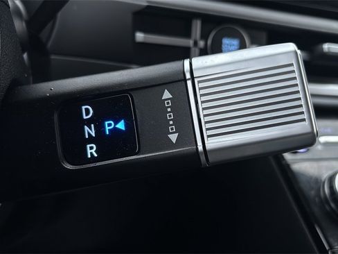 Used 2025 Hyundai Santa Fe SE image 22