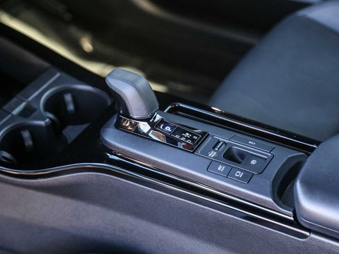 Certified 2023 Toyota Prius XLE image 18