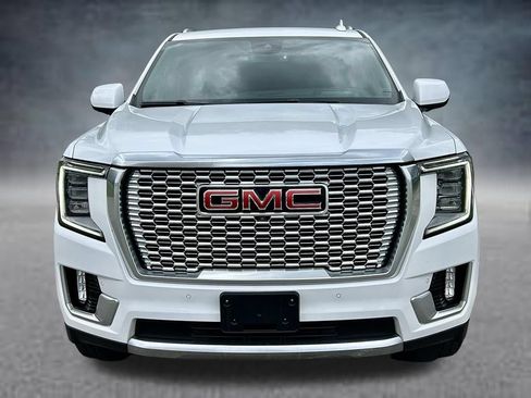 Used 2023 GMC Yukon Denali AWD/4WD image 2