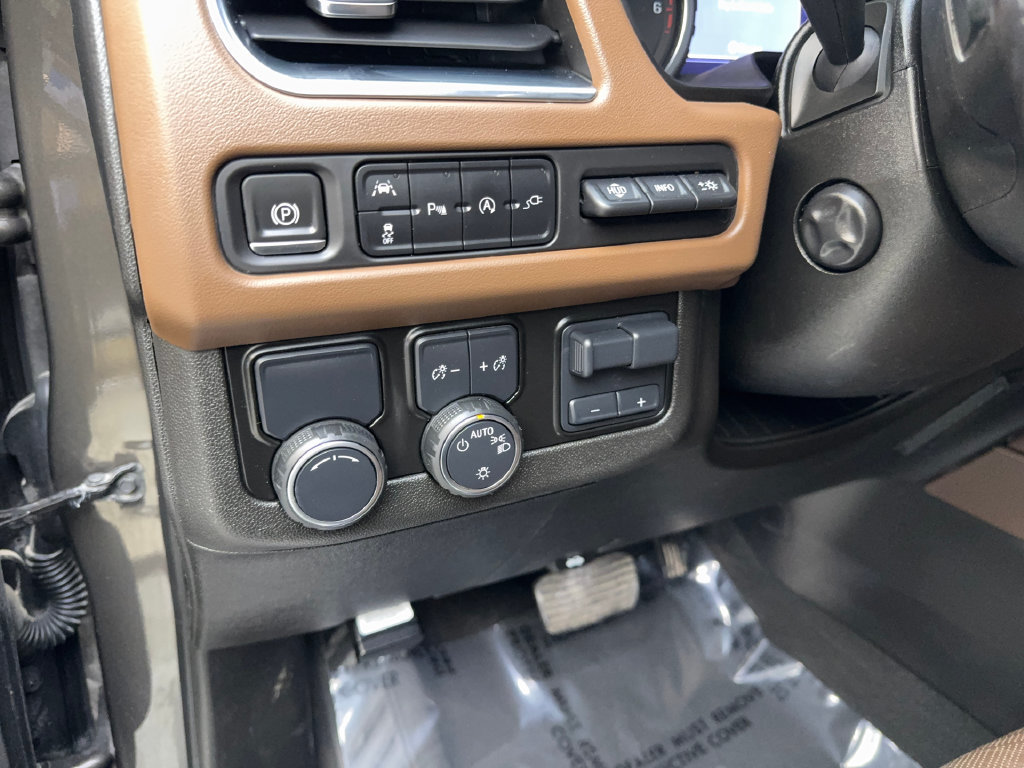Used 2021 Chevrolet Tahoe High Country w/ Premium Package RWD image 61