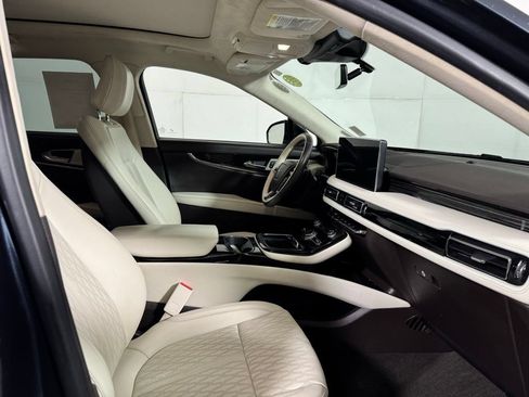 Certified 2022 Lincoln Nautilus Black Label w/ Class II Trailer Tow Package AWD/4WD image 14
