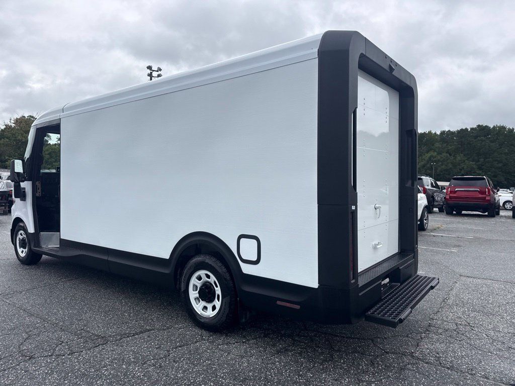 Used 2025 Chevrolet Brightdrop 600 AWD/4WD image 4
