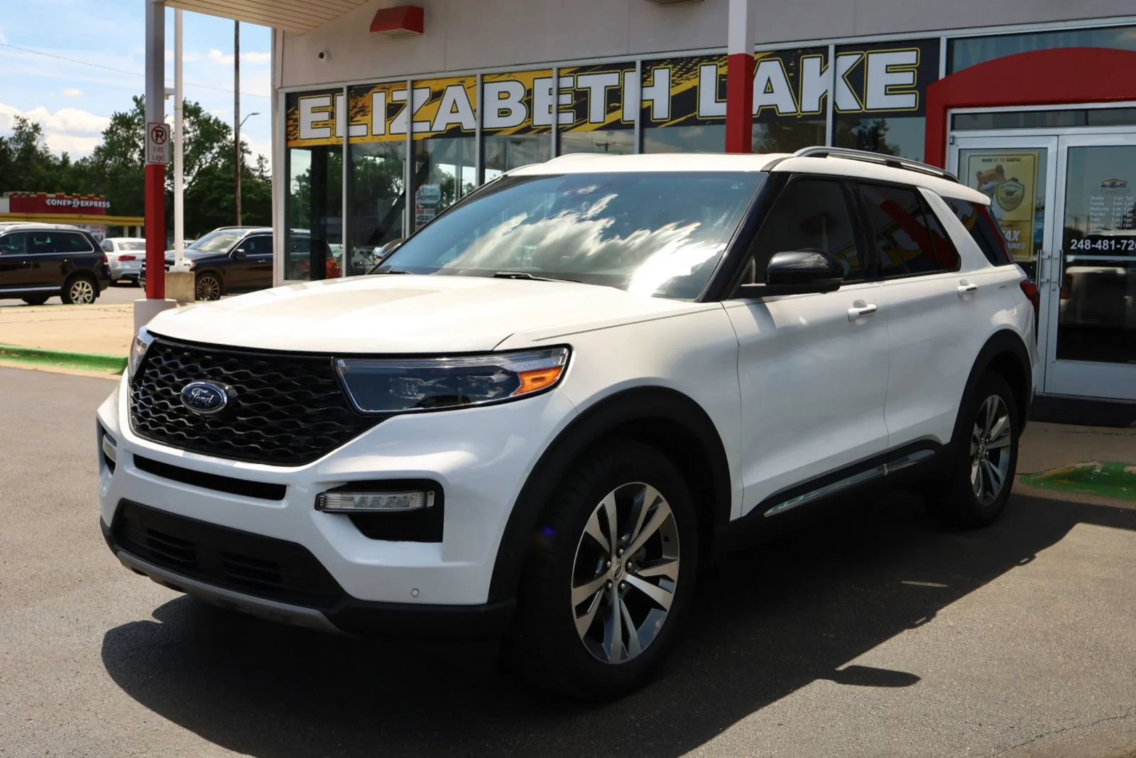 Used 2020 Ford Explorer Platinum w/ Premium Technology Package AWD/4WD image 1