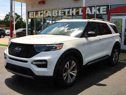 Used 2020 Ford Explorer Platinum w/ Premium Technology Package AWD/4WD image 1