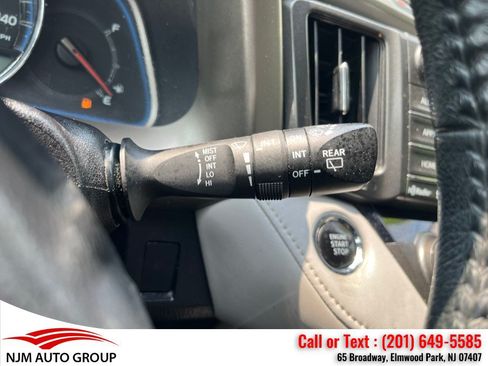 Used 2015 Toyota RAV4 Limited AWD/4WD image 24
