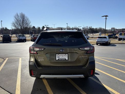 Used 2022 Subaru Outback Limited image 5